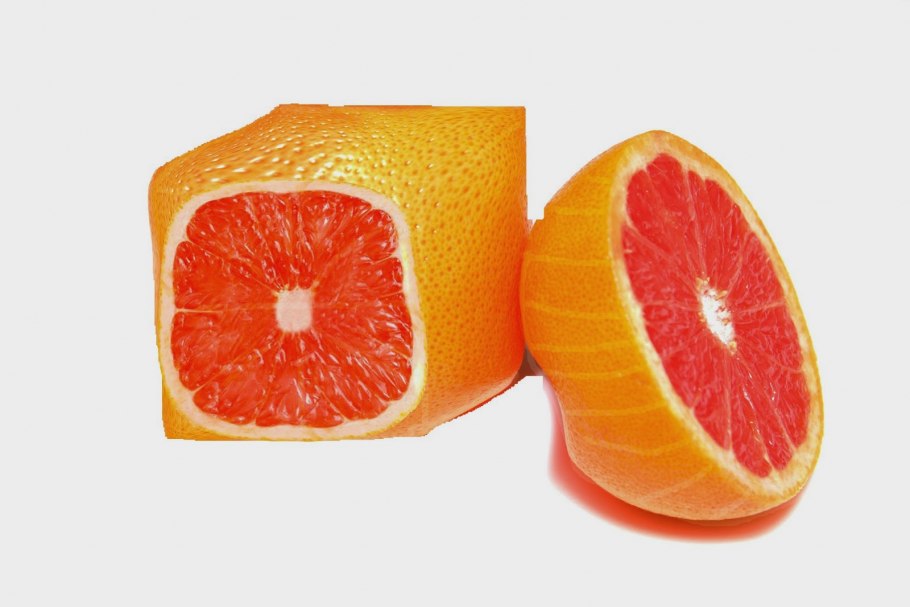 Грейпфрут на белом фоне