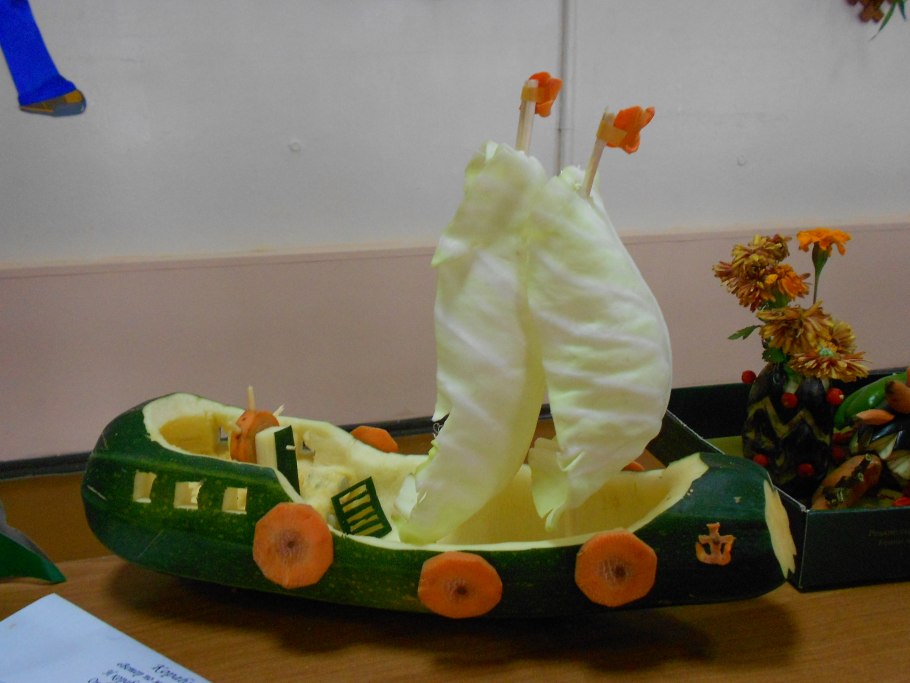 Поделка из кабачка