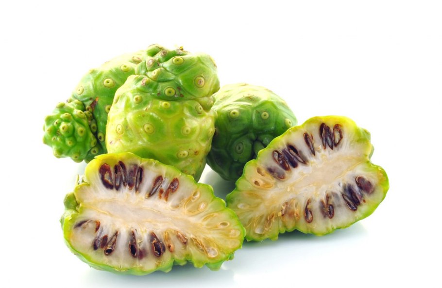 Экзотический фрукт нони