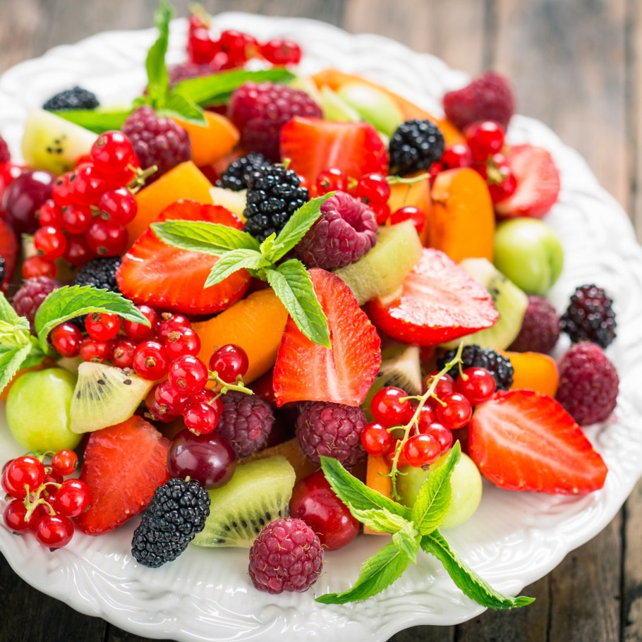 Вкусные и сочные фрукты