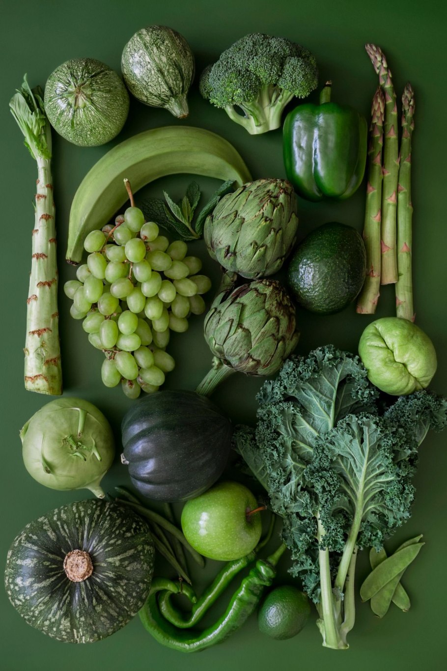 Зеленая капуста брокколи