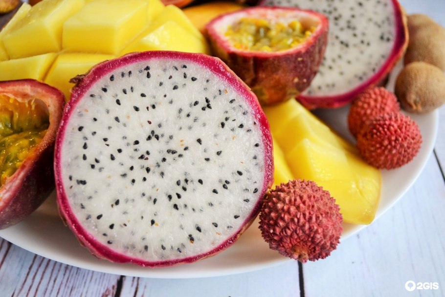 Крымский гранат фрукт