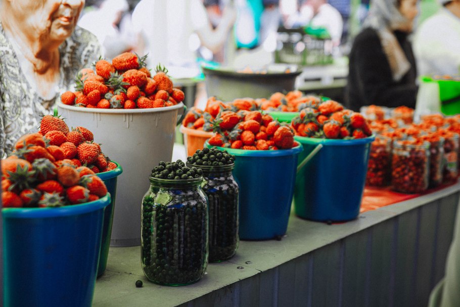 Ягоды на рынке