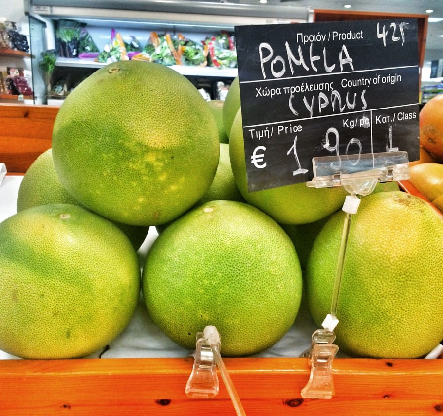 Фрукты растут на Кипре