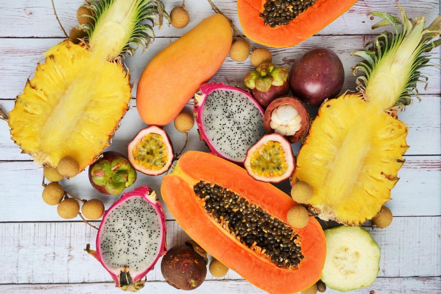 Манго папайя маракуйя