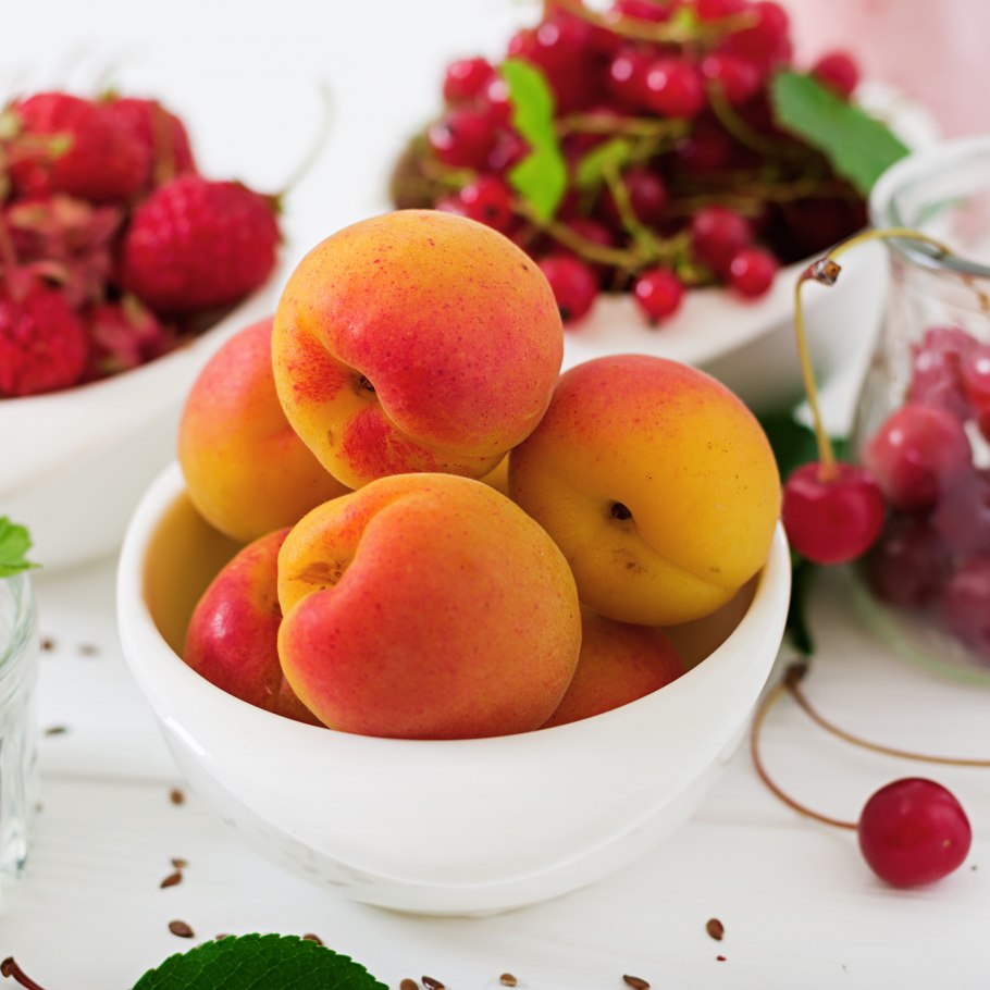 Фрукты абрикос