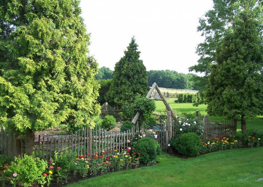 Ландшафт с плодовыми деревьями