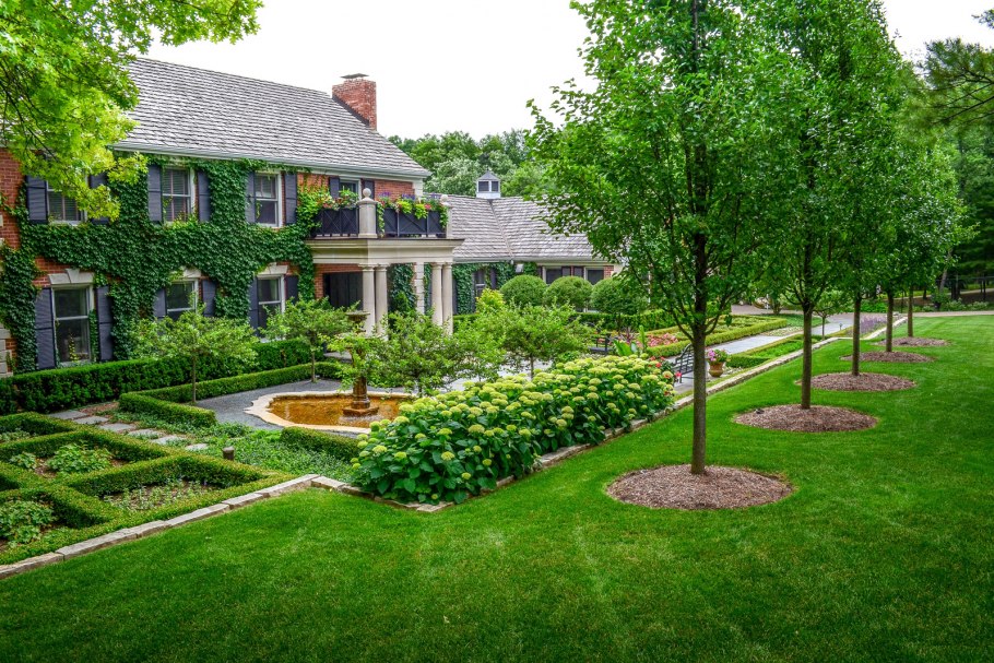 Плодовые деревья в ландшафтном дизайне