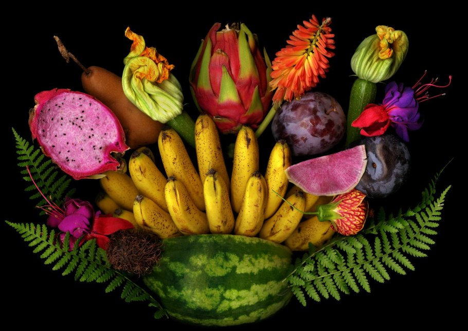 Красивые тропические фрукты