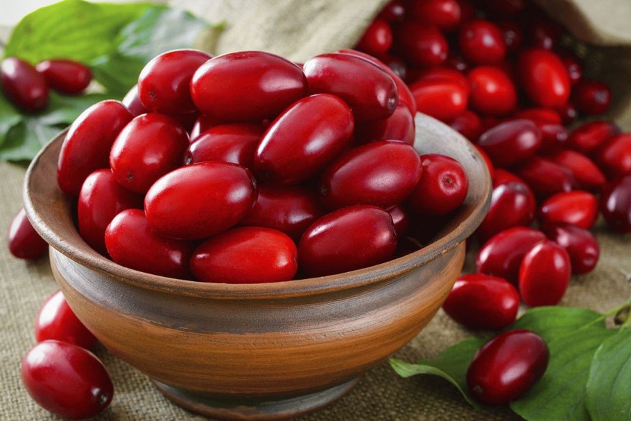 Кизил "томаты черри"