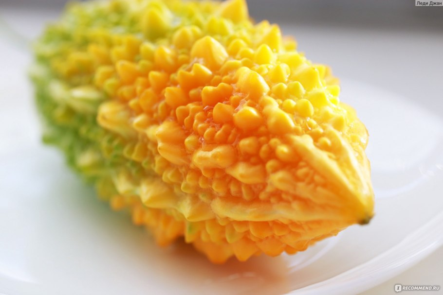 Экзотический фрукт момордика