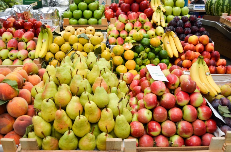 Фруктовый базар Баку