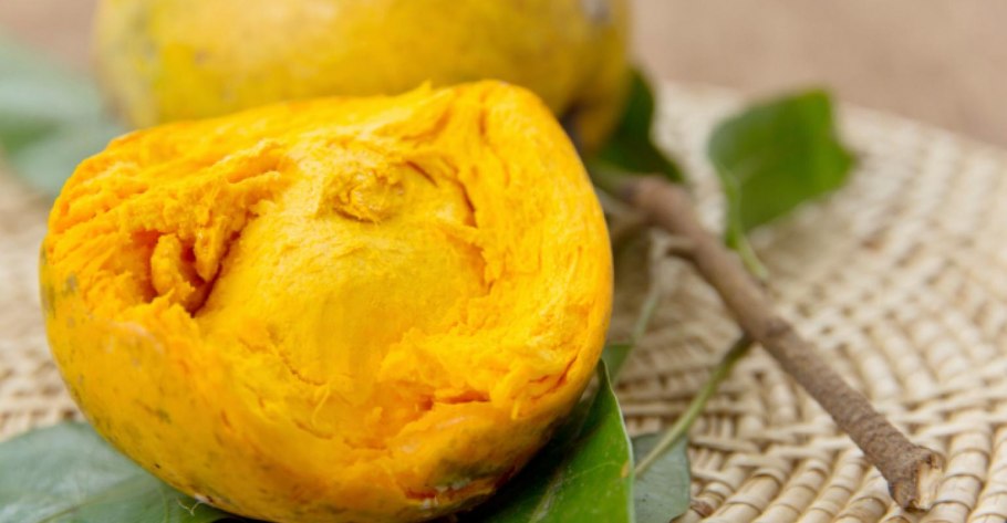 Кислый фрукт не цитрус