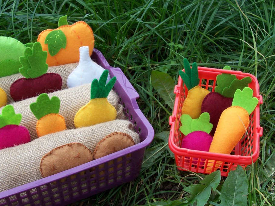 Игрушки для сада и огорода