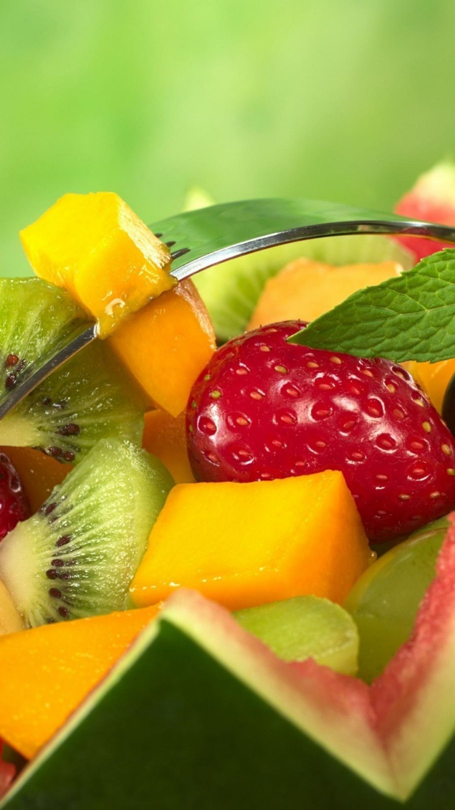 Летние фрукты