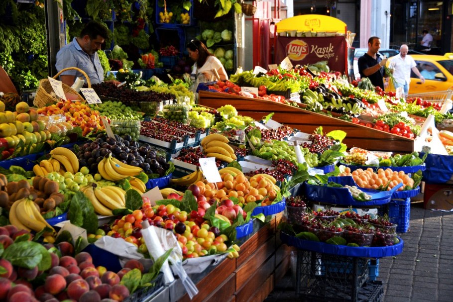 Продуктовый рынок в Турции