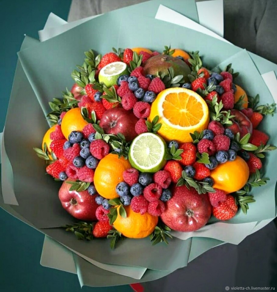 Необычные букеты из фруктов