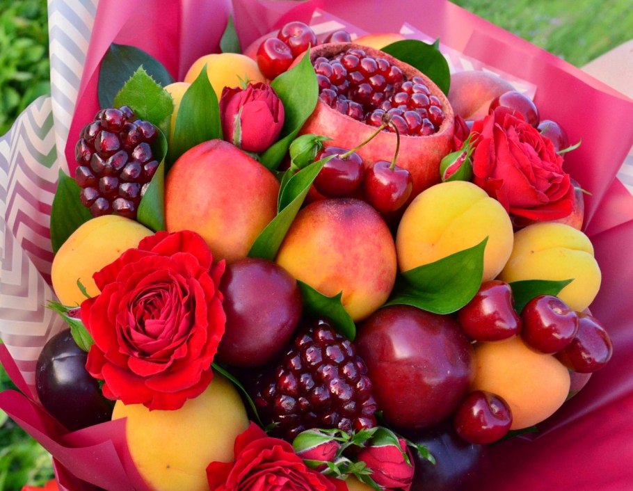 Фруктовый букет "лайм-гранат"