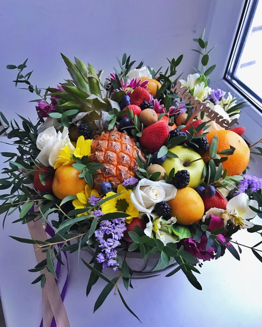 Букет из яблок