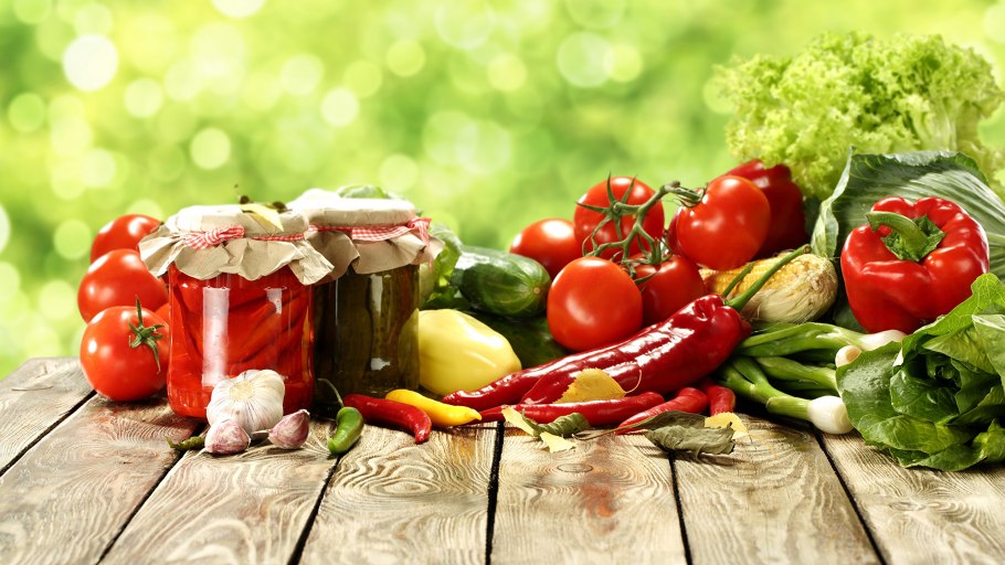 Овощи на столе