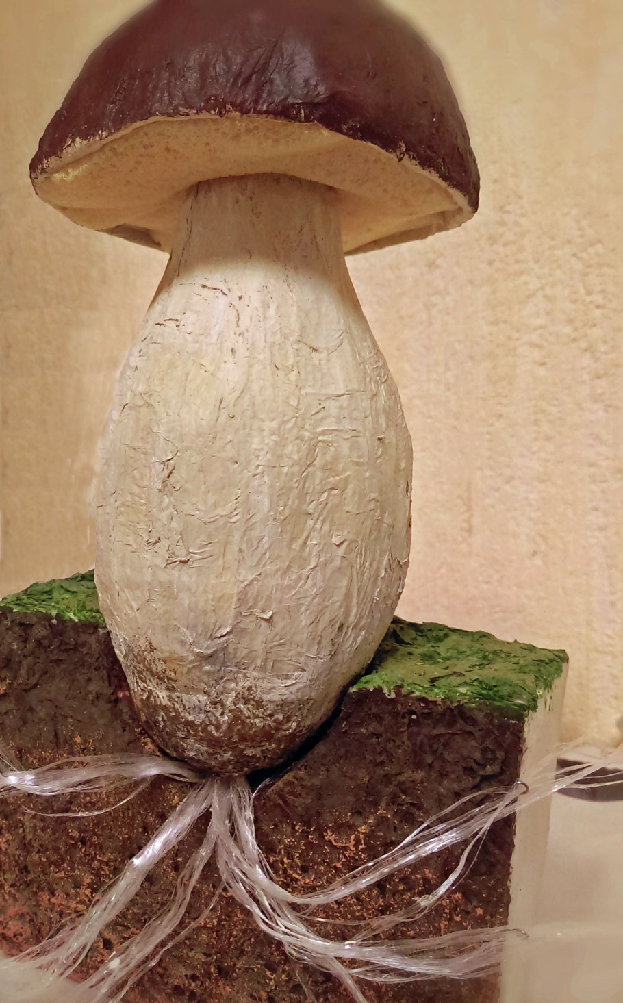 Муляж белого гриба