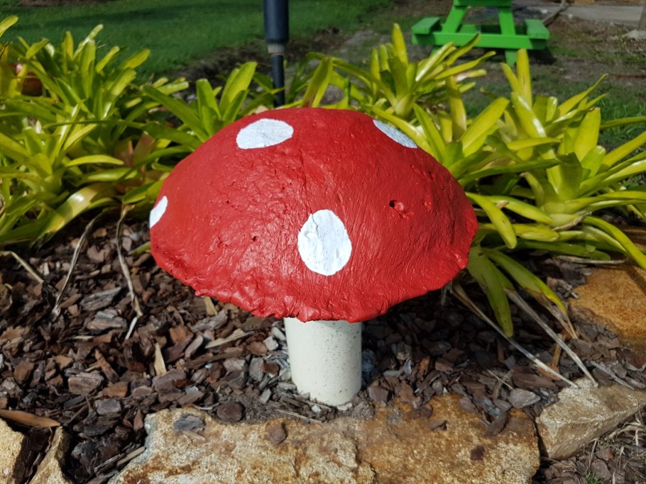 Поделка гриб