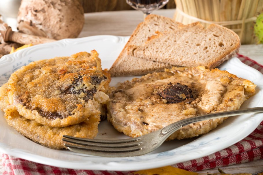 Жареный на мангале гриб зонтик