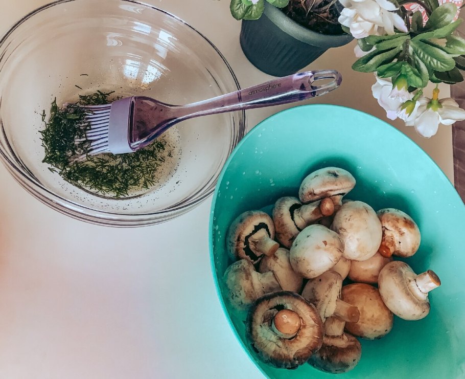 Шампиньоны в магазине