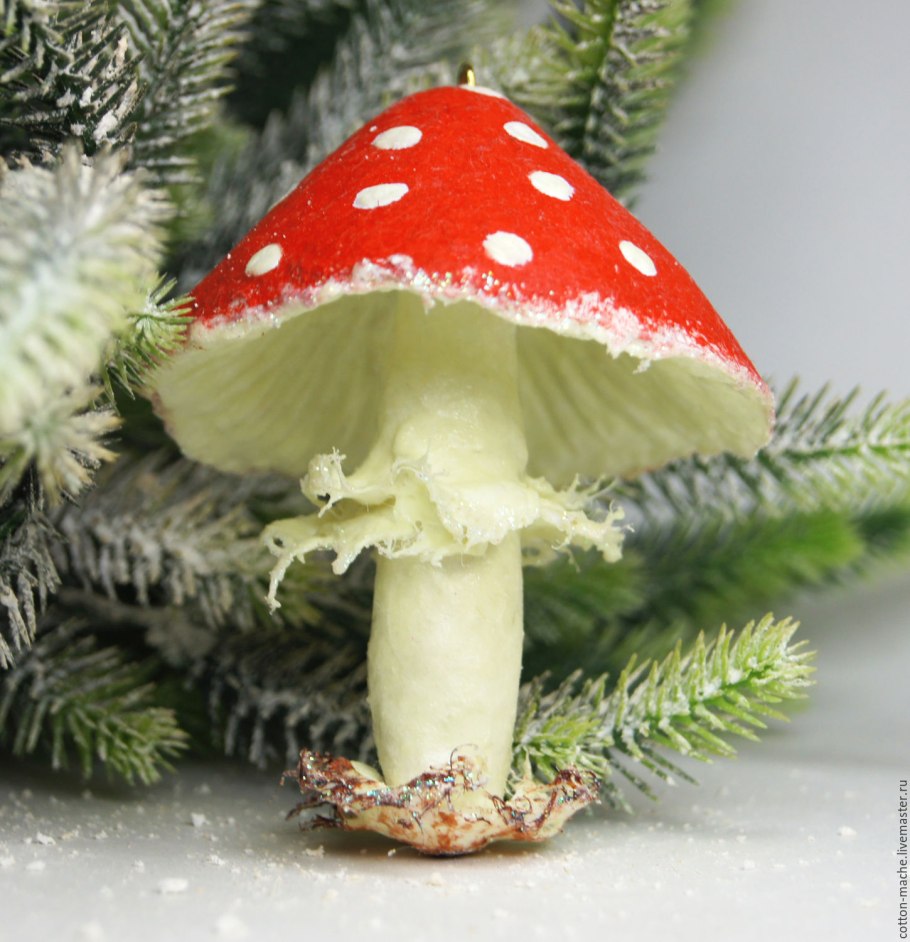 Мухомор из папье-маше