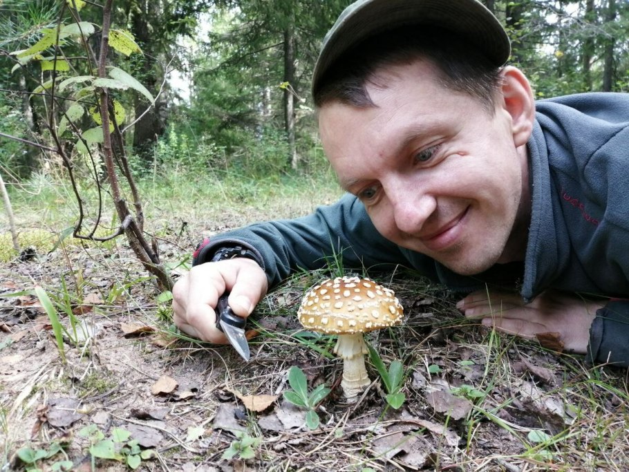 Человек мухомор