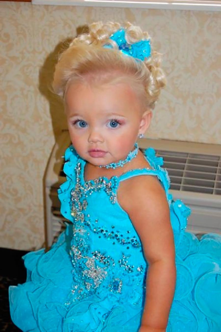 Живая кукла Айра Браун