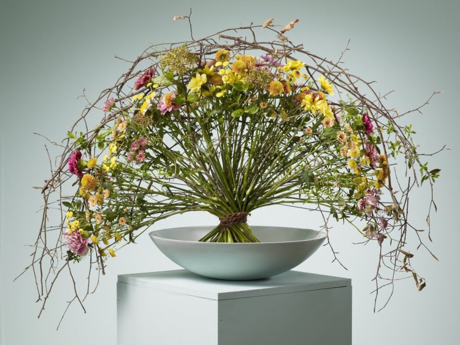 Объемные цветы из бумаги