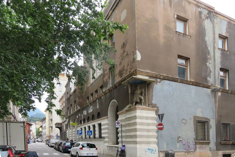 Palazzo delle poste муссолини неаполь