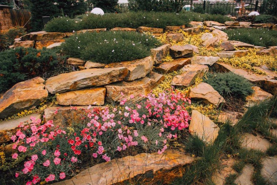 Террасированный рокарий