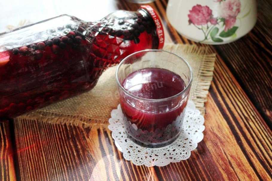 Компот из черемухи