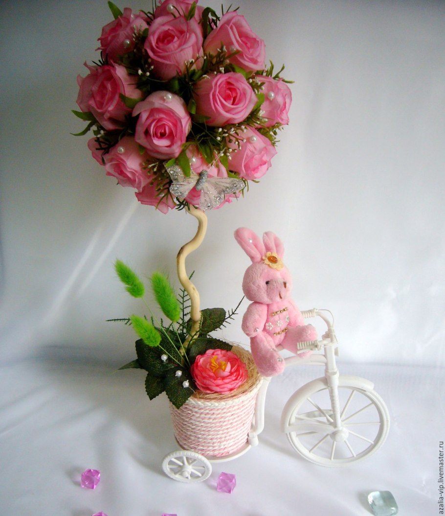 Топиарии из искусственных цветов