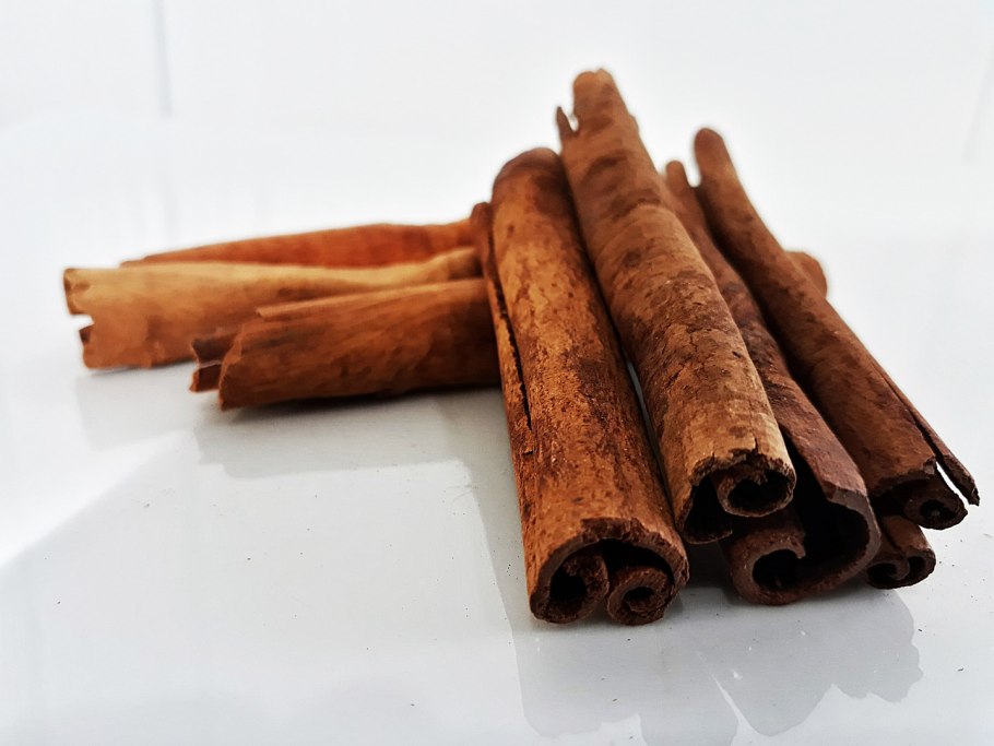 Cinnamomum zeylanicum