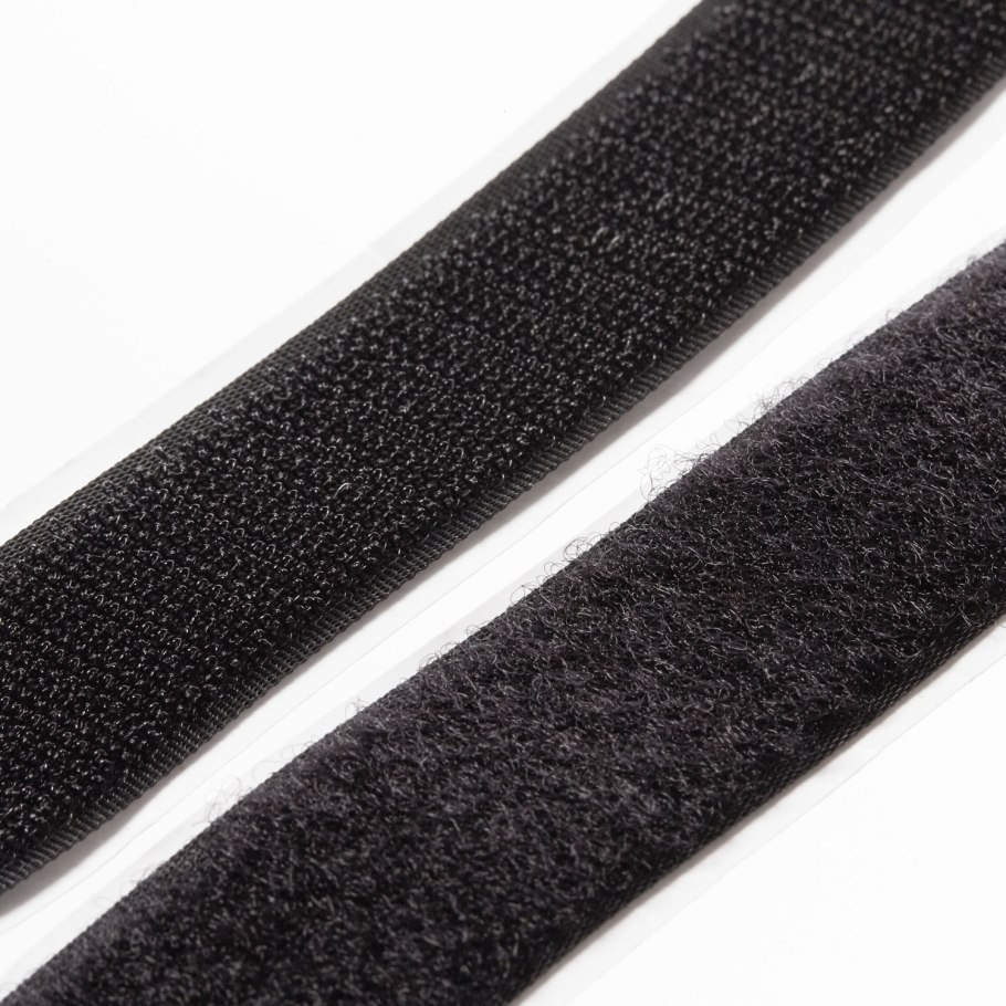 Липучка оттопыренная семена