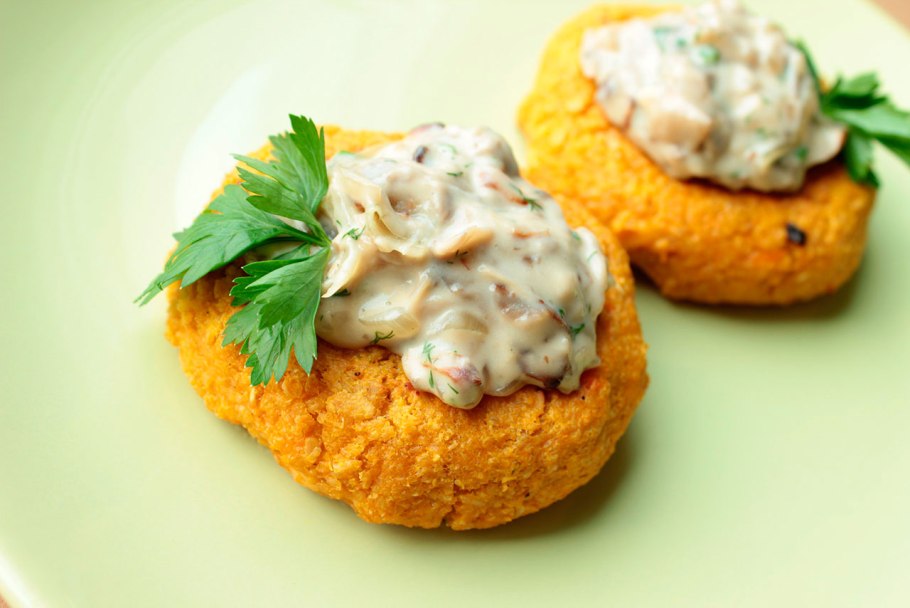 Морковные котлеты в духовке