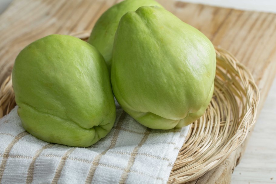 Огурец чайот