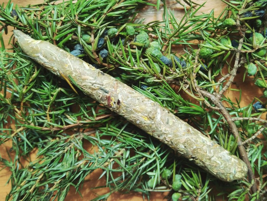 Свеча с травами