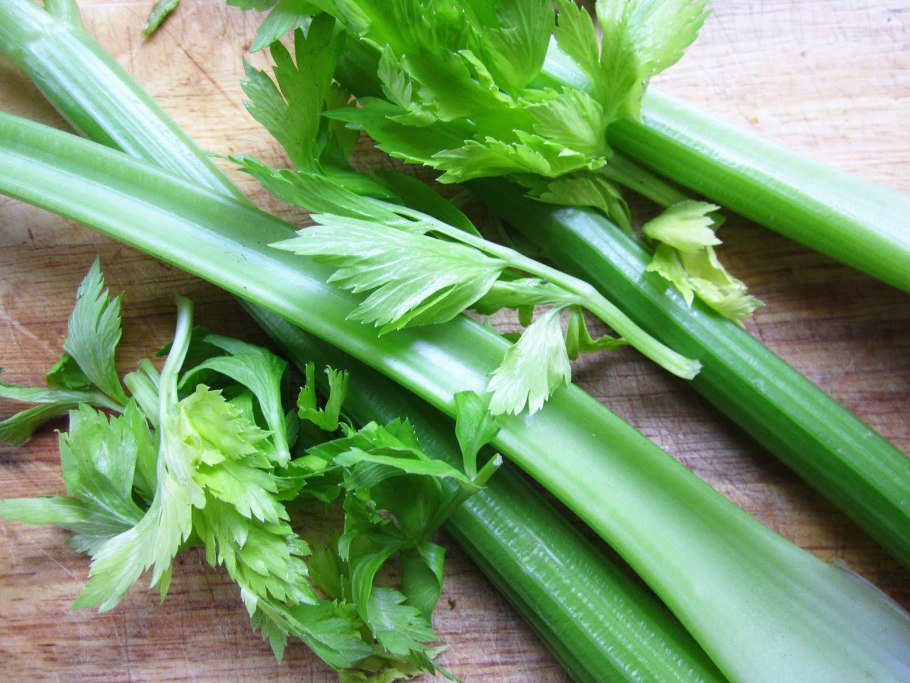 Сельдерей чеснок