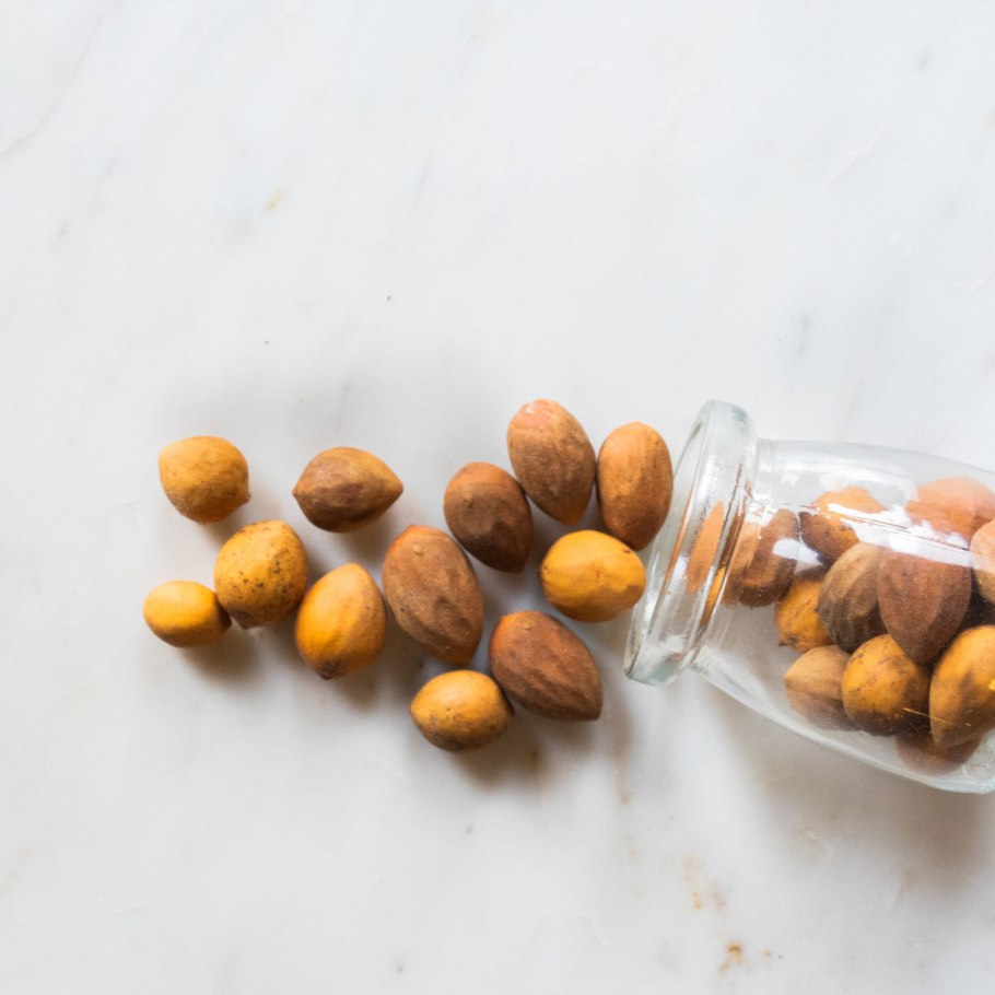 Миндаль орех