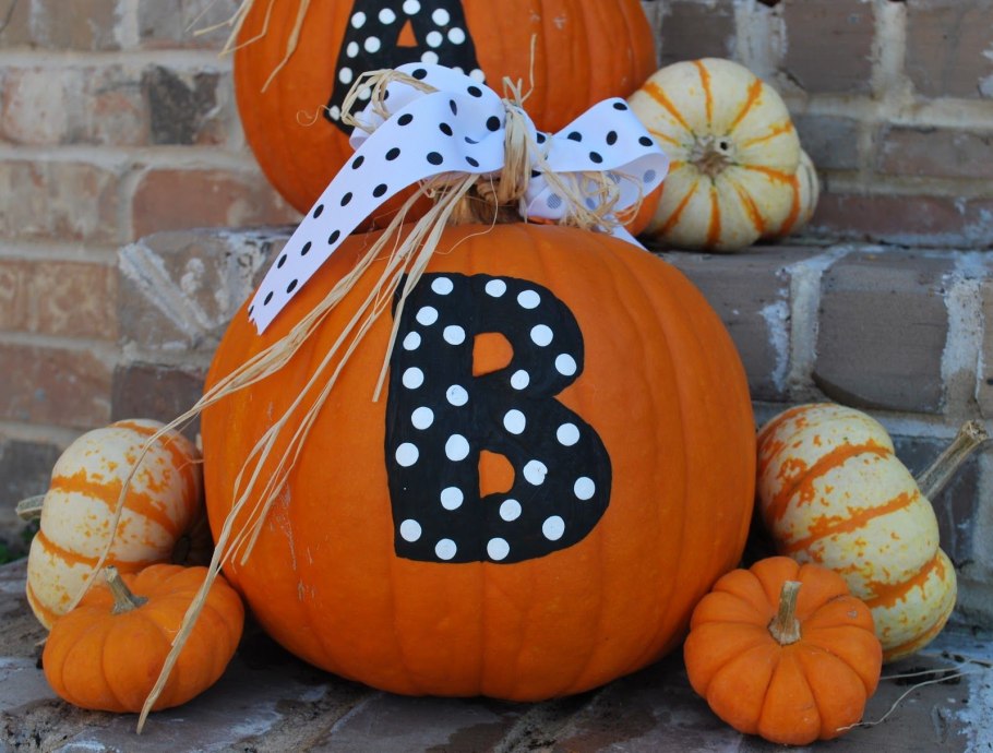 Разукрасить тыкву