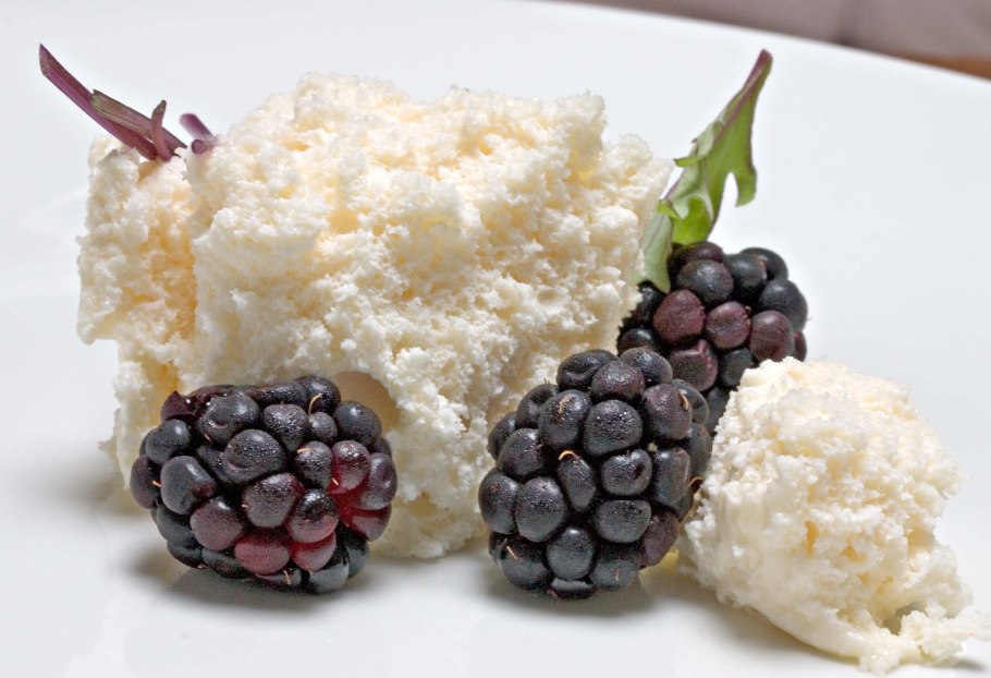 Ежевика тутовник шелковица