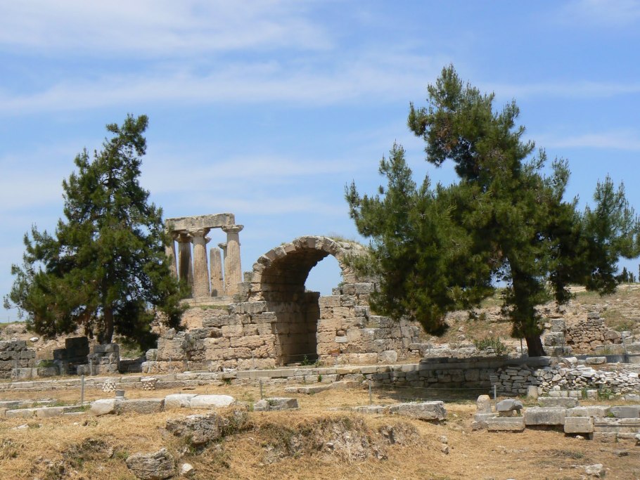 Город Элевсин Греция