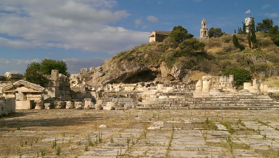 Город Элевсин Греция