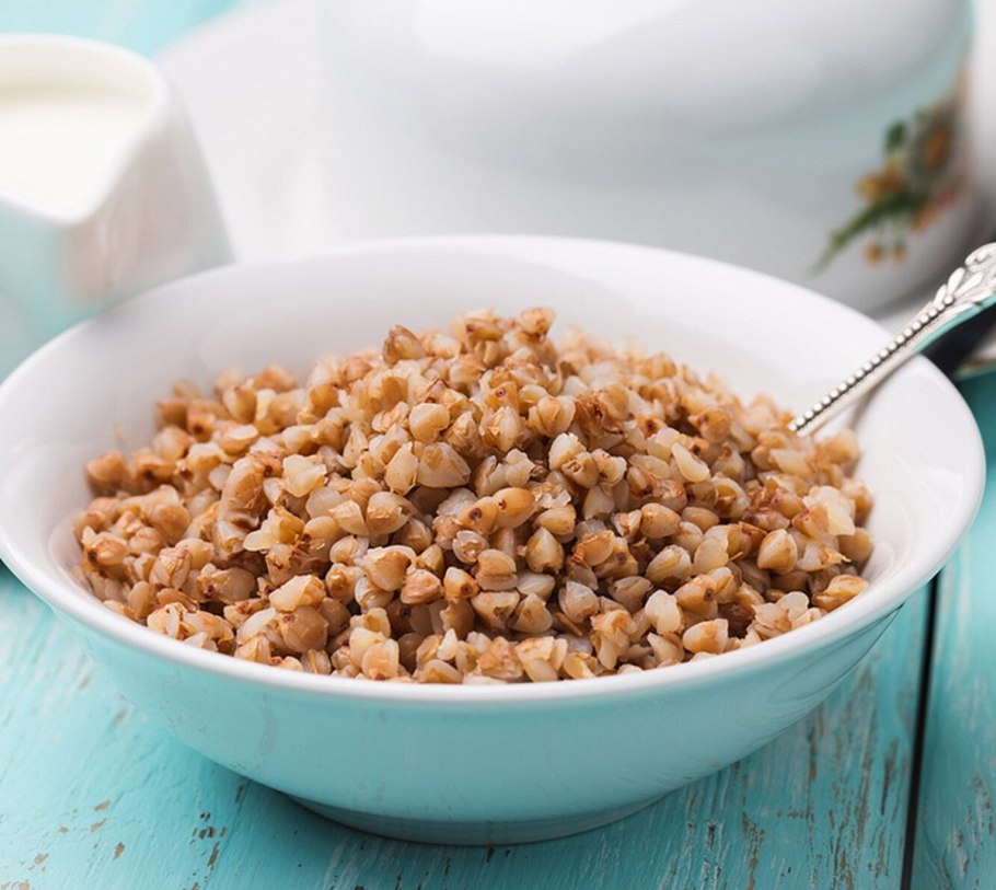 Гречка на столе