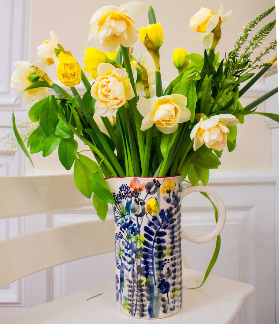 Цветы нарциссы букет