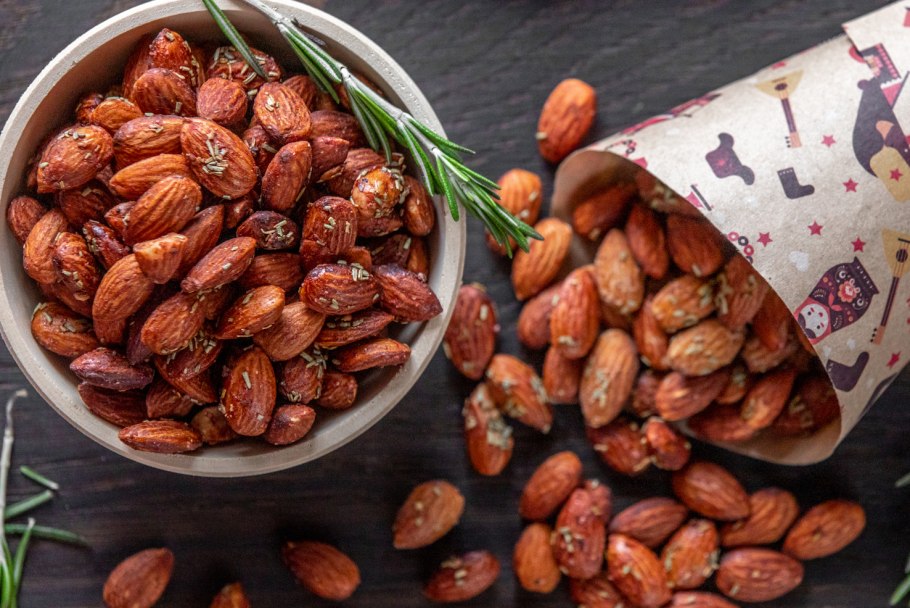 Миндаль обыкновенный (Amygdalus communis)